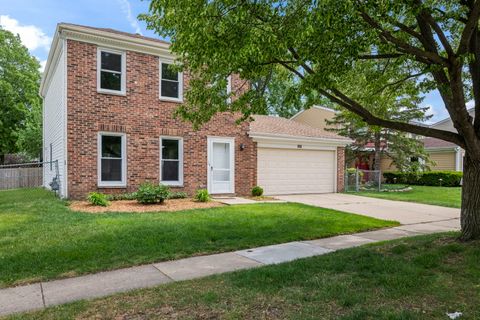 Tiny photo for 5039 Chambers Drive, Hoffman Estates, IL 60010 (MLS # 12676332)