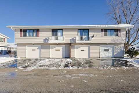 Tiny photo for 107 TONSET Court #107, Schaumburg, IL 60193 (MLS # 12527216)