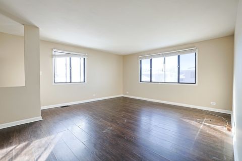 Tiny photo for 107 TONSET Court #107, Schaumburg, IL 60193 (MLS # 12527216)