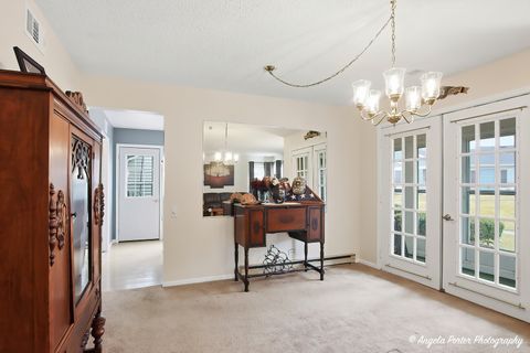 Tiny photo for 7202 Oxford Circle #237, Fox Lake, IL 60020 (MLS # 12580338)