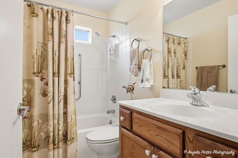 Tiny photo for 7202 Oxford Circle #237, Fox Lake, IL 60020 (MLS # 12580338)