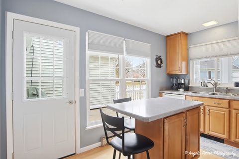 Tiny photo for 7202 Oxford Circle #237, Fox Lake, IL 60020 (MLS # 12580338)