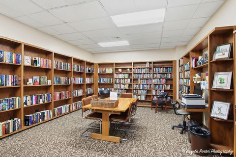 Tiny photo for 7202 Oxford Circle #237, Fox Lake, IL 60020 (MLS # 12580338)