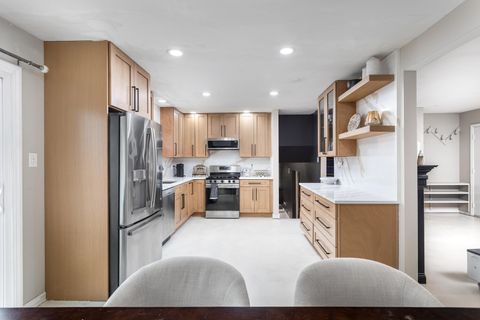 Tiny photo for 207 Diana Street, Shorewood, IL 60404 (MLS # 12516472)