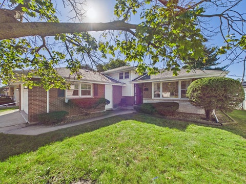 Photo of 16112 Michigan Avenue, South Holland, IL 60473 (MLS # 12782498)