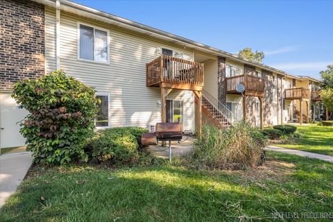Tiny photo for 2100 Light Road #109, Oswego, IL 60543 (MLS # 12473069)