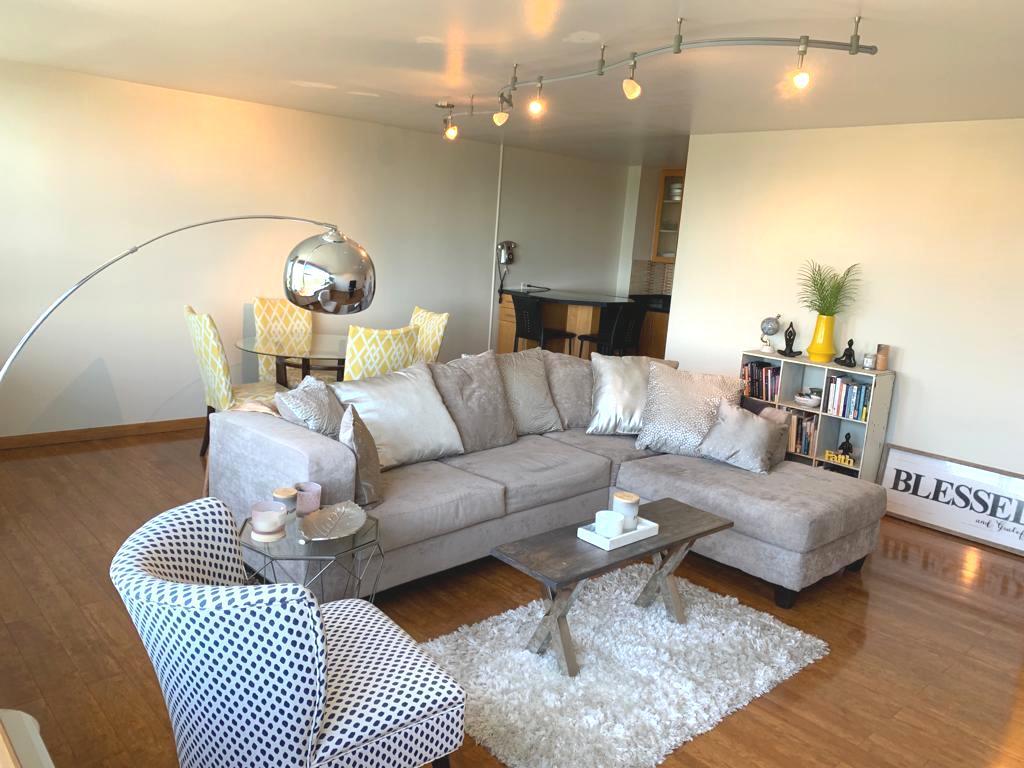4250 N Marine Drive 1404