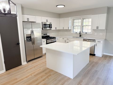 Tiny photo for 823 Bradoc Street, Chicago Heights, IL 60411 (MLS # 12540982)