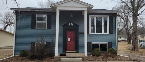 Photo of 1115 S 12th Street, Clinton, IA 52732 (MLS # 12572258)