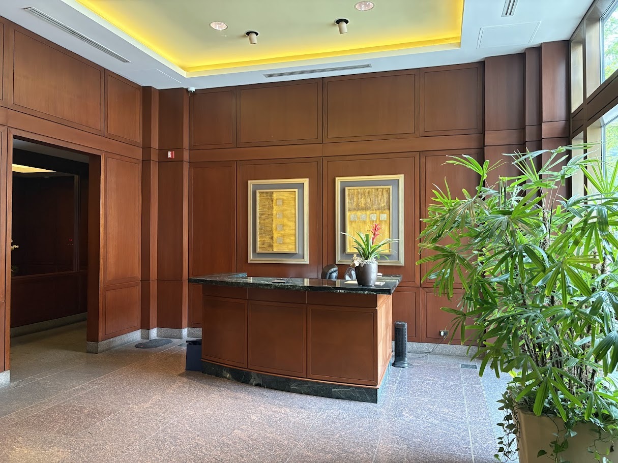 401 E Ontario Street 1008