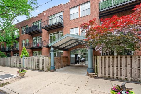 Photo of 2333 W Saint Paul Avenue #300, Chicago, IL 60647 (MLS # 12652409)