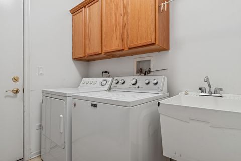 Tiny photo for 602 Clearwater Court, Oswego, IL 60543 (MLS # 12493644)