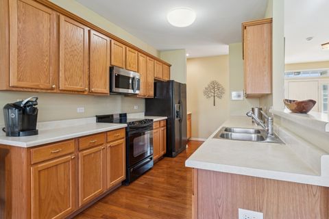 Tiny photo for 602 Clearwater Court, Oswego, IL 60543 (MLS # 12493644)