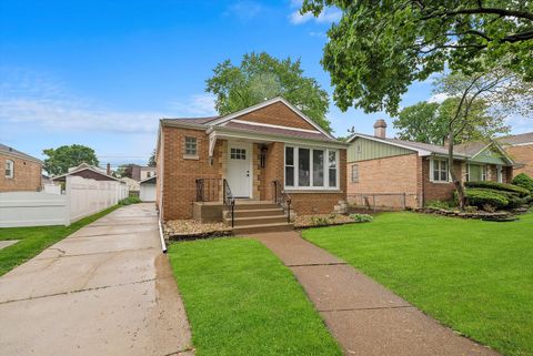 A home in Evergreen Park