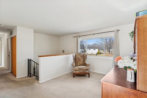 Tiny photo for 36615 N Streamwood Drive, Gurnee, IL 60031 (MLS # 12595231)
