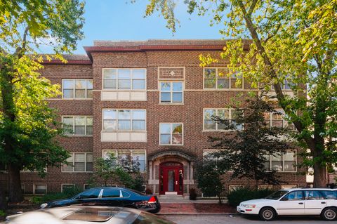 Tiny photo for 1243 W ROSEMONT Avenue #3W, Chicago, IL 60660 (MLS # 12475714)