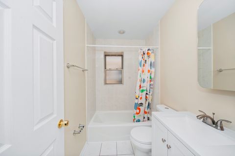 Tiny photo for 1243 W ROSEMONT Avenue #3W, Chicago, IL 60660 (MLS # 12475714)