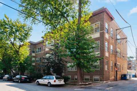 Tiny photo for 1243 W ROSEMONT Avenue #3W, Chicago, IL 60660 (MLS # 12475714)