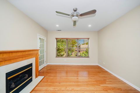Tiny photo for 1243 W ROSEMONT Avenue #3W, Chicago, IL 60660 (MLS # 12475714)