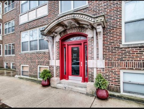 Photo of 1243 W ROSEMONT Avenue #3W, Chicago, IL 60660 (MLS # 12475714)