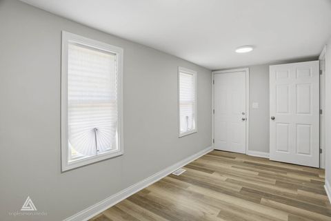 Tiny photo for 1301 N Waller Avenue, Chicago, IL 60651 (MLS # 12516324)