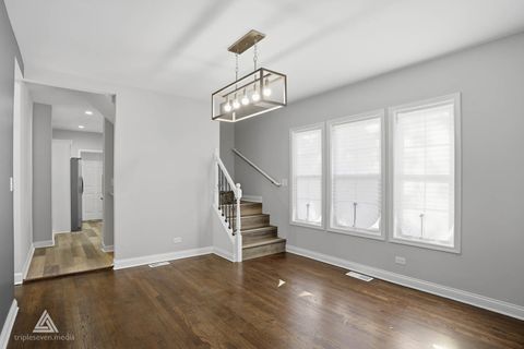 Tiny photo for 1301 N Waller Avenue, Chicago, IL 60651 (MLS # 12516324)