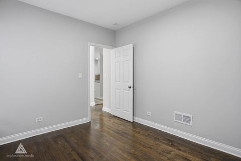 Tiny photo for 1301 N Waller Avenue, Chicago, IL 60651 (MLS # 12516324)