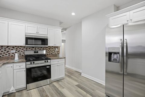 Tiny photo for 1301 N Waller Avenue, Chicago, IL 60651 (MLS # 12516324)