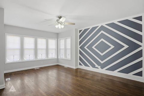 Tiny photo for 1301 N Waller Avenue, Chicago, IL 60651 (MLS # 12516324)