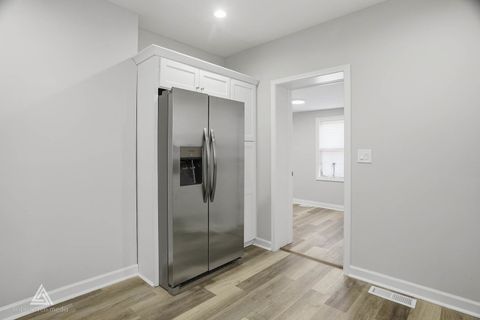 Tiny photo for 1301 N Waller Avenue, Chicago, IL 60651 (MLS # 12516324)