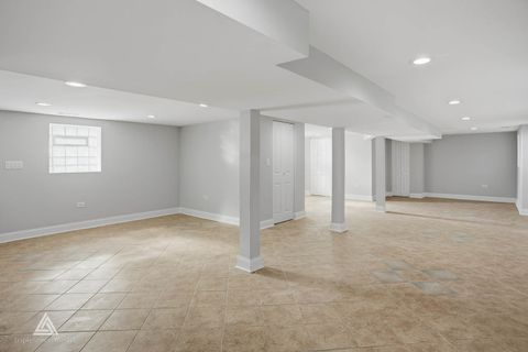 Tiny photo for 1301 N Waller Avenue, Chicago, IL 60651 (MLS # 12516324)