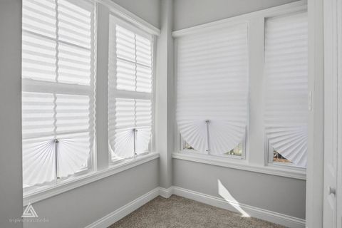 Tiny photo for 1301 N Waller Avenue, Chicago, IL 60651 (MLS # 12516324)