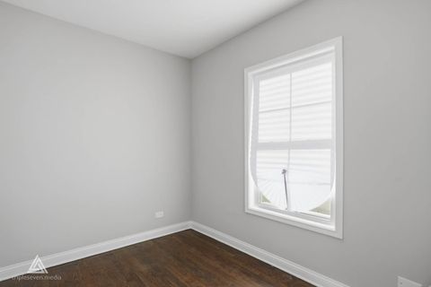 Tiny photo for 1301 N Waller Avenue, Chicago, IL 60651 (MLS # 12516324)