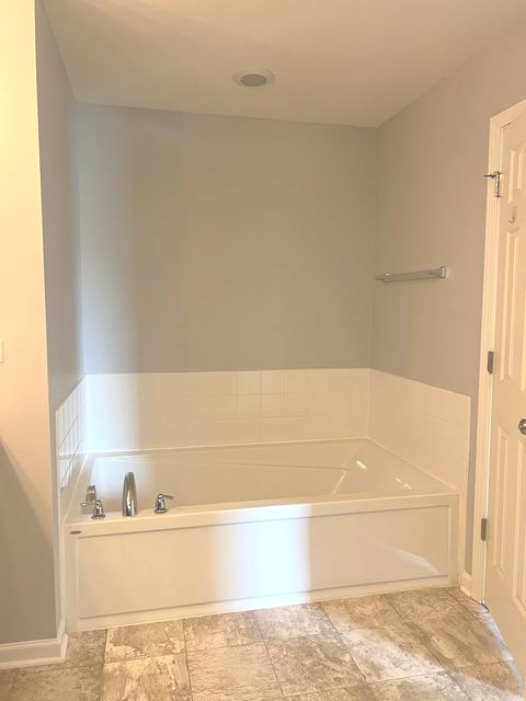 Tiny photo for 462 Town Center Boulevard, Gilberts, IL 60136 (MLS # 12496733)