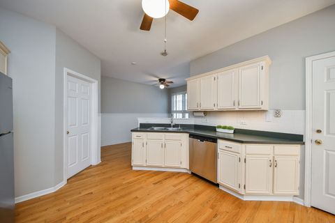 Tiny photo for 558 Harlowe Lane, Naperville, IL 60565 (MLS # 12434138)