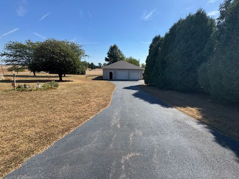 Tiny photo for 28953 Knob Hill Court, Rock Falls, IL 61071 (MLS # 12484282)