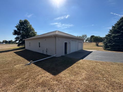 Tiny photo for 28953 Knob Hill Court, Rock Falls, IL 61071 (MLS # 12484282)
