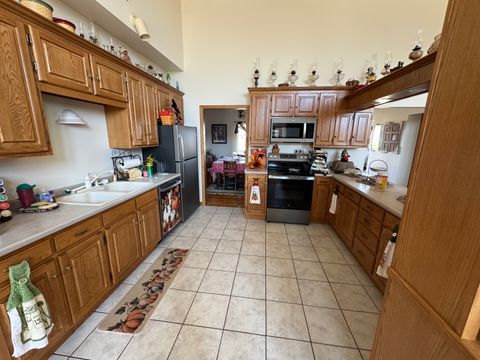 Tiny photo for 28953 Knob Hill Court, Rock Falls, IL 61071 (MLS # 12484282)
