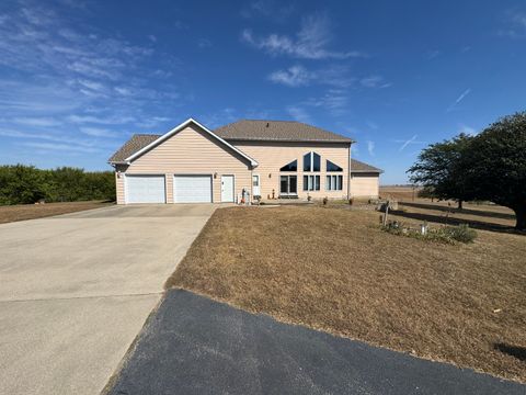 Tiny photo for 28953 Knob Hill Court, Rock Falls, IL 61071 (MLS # 12484282)