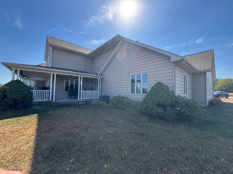 Tiny photo for 28953 Knob Hill Court, Rock Falls, IL 61071 (MLS # 12484282)