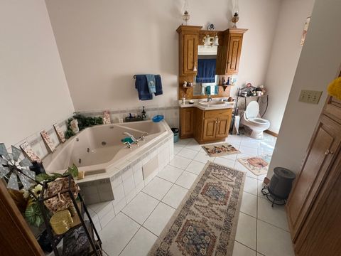 Tiny photo for 28953 Knob Hill Court, Rock Falls, IL 61071 (MLS # 12484282)