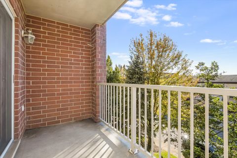 Tiny photo for 4811 N Olcott Avenue #307, Harwood Heights, IL 60706 (MLS # 12497283)