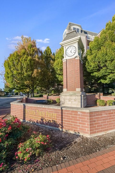 Tiny photo for 4811 N Olcott Avenue #307, Harwood Heights, IL 60706 (MLS # 12497283)