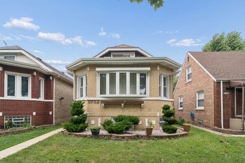 3732 Kenilworth Avenue, Berwyn, IL 60402 - #: 12730569
