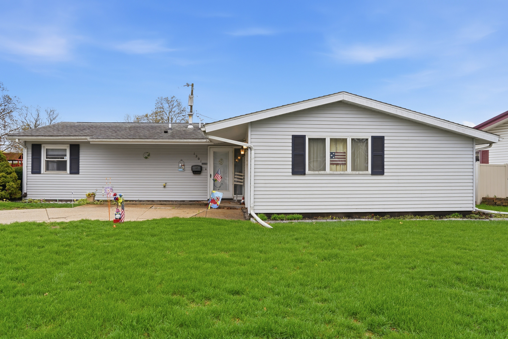 1201 Long Court
