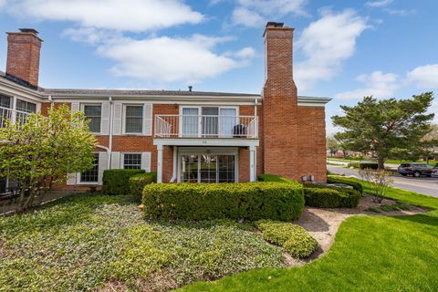 Tiny photo for 120 Carriage Way Drive #B101, Burr Ridge, IL 60527 (MLS # 12618755)
