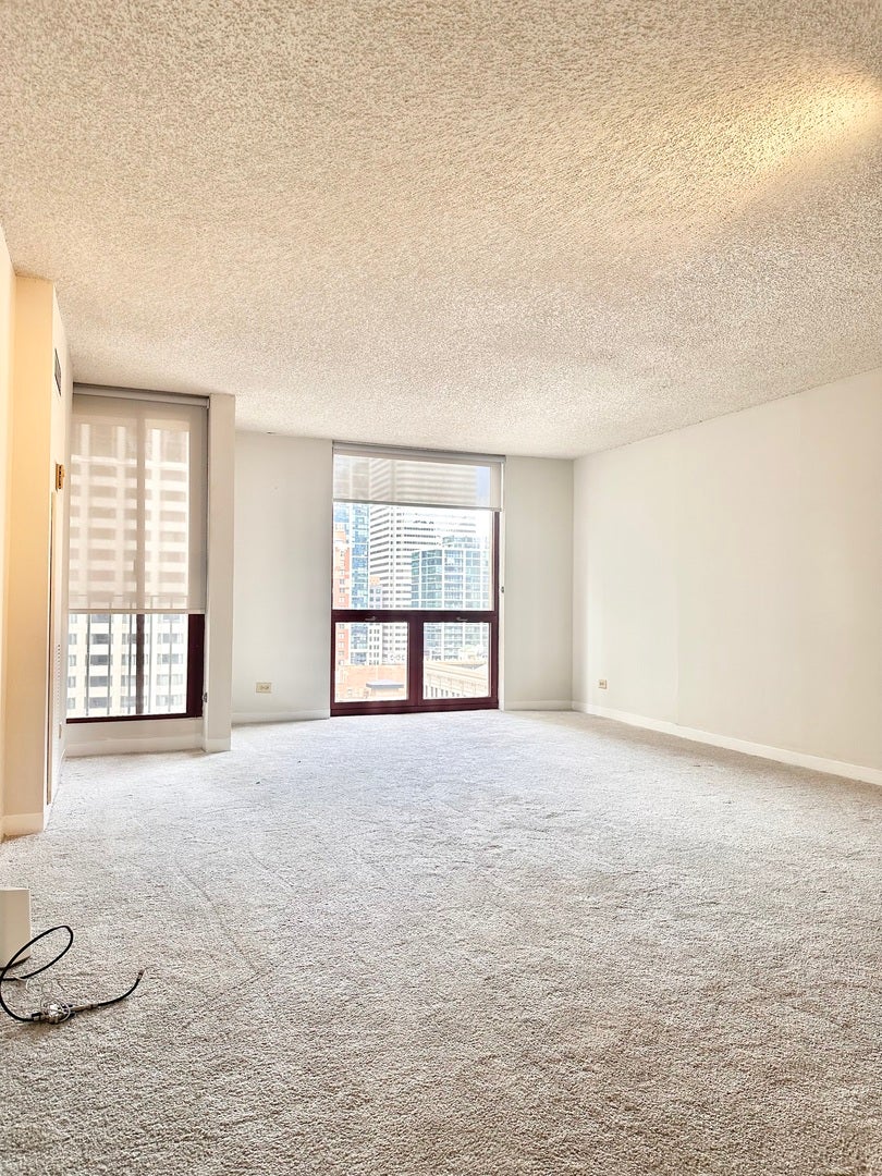 200 N Dearborn Street 2005