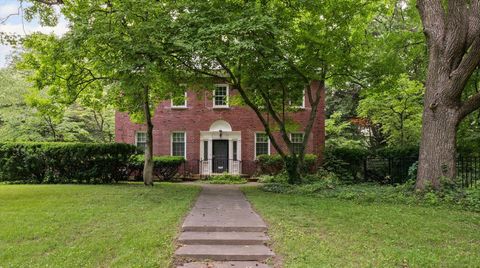 Tiny photo for 1109 S Douglas Avenue, Urbana, IL 61801 (MLS # 12399974)