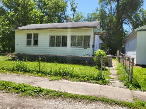 Photo of 1700 E Glenn Avenue, Springfield, IL 62703 (MLS # 12645886)