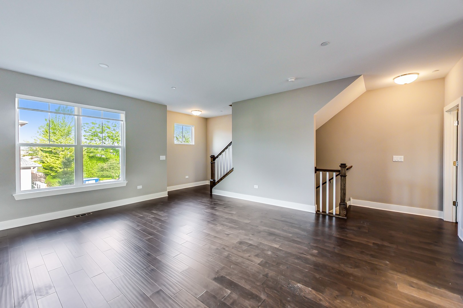20 Webster Avenue E
